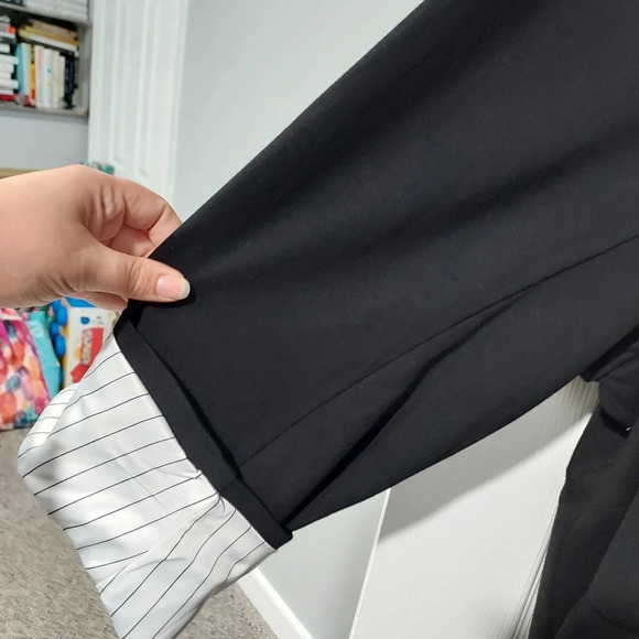 NWT Torrid Black Ponte Collarless Blazer in Size 6 / 30 - Picture 6 of 14